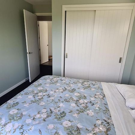 Room With A View Нейпиър Екстериор снимка